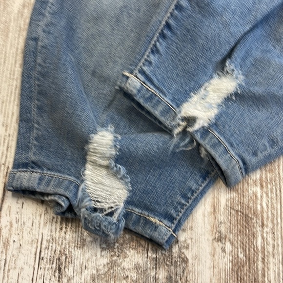 Torrid NWT Classic Verona Destructed Ankle Skinny Jeans Size 24 - Picture 11 of 11
